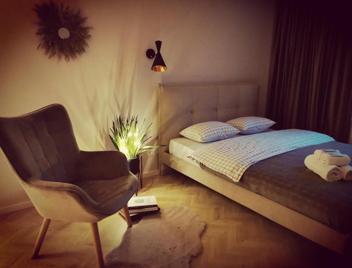 Cosy Old Town Apartment Klaipėda Eksteriør billede